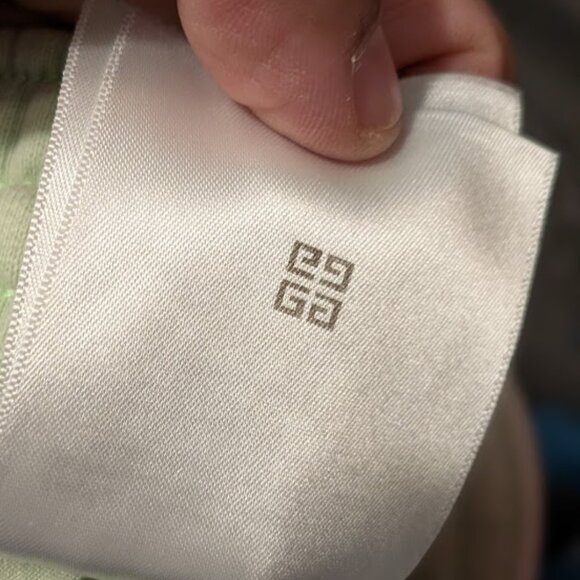 GIVENCHY Two Tone Color Shorts - Picture 5 of 9